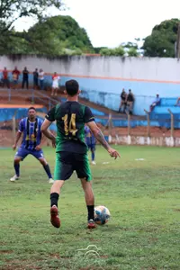 Imagem da galeria do artigo: É campeão! União Bet levanta a taça do 2º Campeonato Regional de Futebol de Campo de Lagoa dos Patos