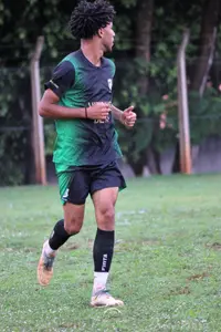 Imagem da galeria do artigo: É campeão! União Bet levanta a taça do 2º Campeonato Regional de Futebol de Campo de Lagoa dos Patos