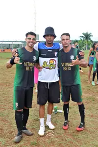 Imagem da galeria do artigo: É campeão! União Bet levanta a taça do 2º Campeonato Regional de Futebol de Campo de Lagoa dos Patos