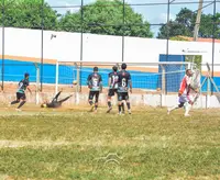 Imagem da galeria do artigo: EM FOTOS: Confira os registros da classificação épica do Arsenal sobre o Oriente na Semifinal do Regional 2026 em Lagoa dos Patos MG