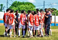 Imagem da galeria do artigo: EM FOTOS: Confira os registros da classificação épica do Arsenal sobre o Oriente na Semifinal do Regional 2026 em Lagoa dos Patos MG