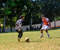 Imagem da galeria do artigo: EM FOTOS: Confira os registros da classificação épica do Arsenal sobre o Oriente na Semifinal do Regional 2026 em Lagoa dos Patos MG