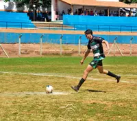 Imagem da galeria do artigo: EM FOTOS: Confira os registros da classificação épica do Arsenal sobre o Oriente na Semifinal do Regional 2026 em Lagoa dos Patos MG