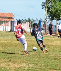Imagem da galeria do artigo: EM FOTOS: Confira os registros da classificação épica do Arsenal sobre o Oriente na Semifinal do Regional 2026 em Lagoa dos Patos MG