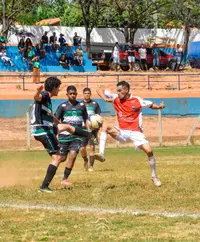Imagem da galeria do artigo: EM FOTOS: Confira os registros da classificação épica do Arsenal sobre o Oriente na Semifinal do Regional 2026 em Lagoa dos Patos MG
