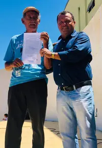 Imagem da galeria do artigo: Entrega dos primeiros títulos de regularização fundiária em Lagoa dos Patos marca novo tempo de esperança