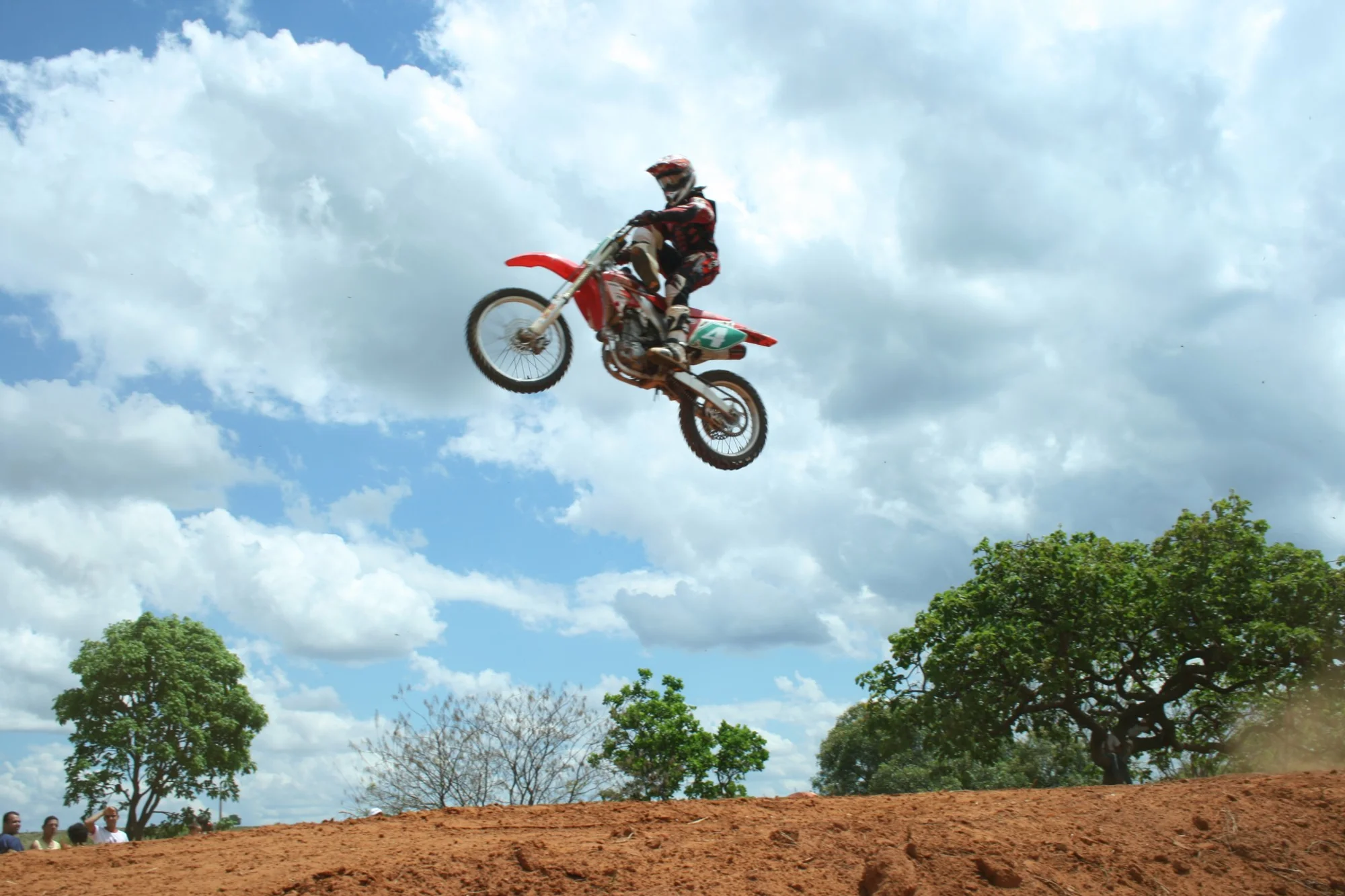 /image/fotos-antigas-lagoa-dos-patos-mg-em-memorias?src=https%3A%2F%2Fimg1.pixhost.to%2Fimages%2F11787%2F687198030_acao-global-2018-lagoa-dos-patos-mg-05.jpg&w=2000&q=85