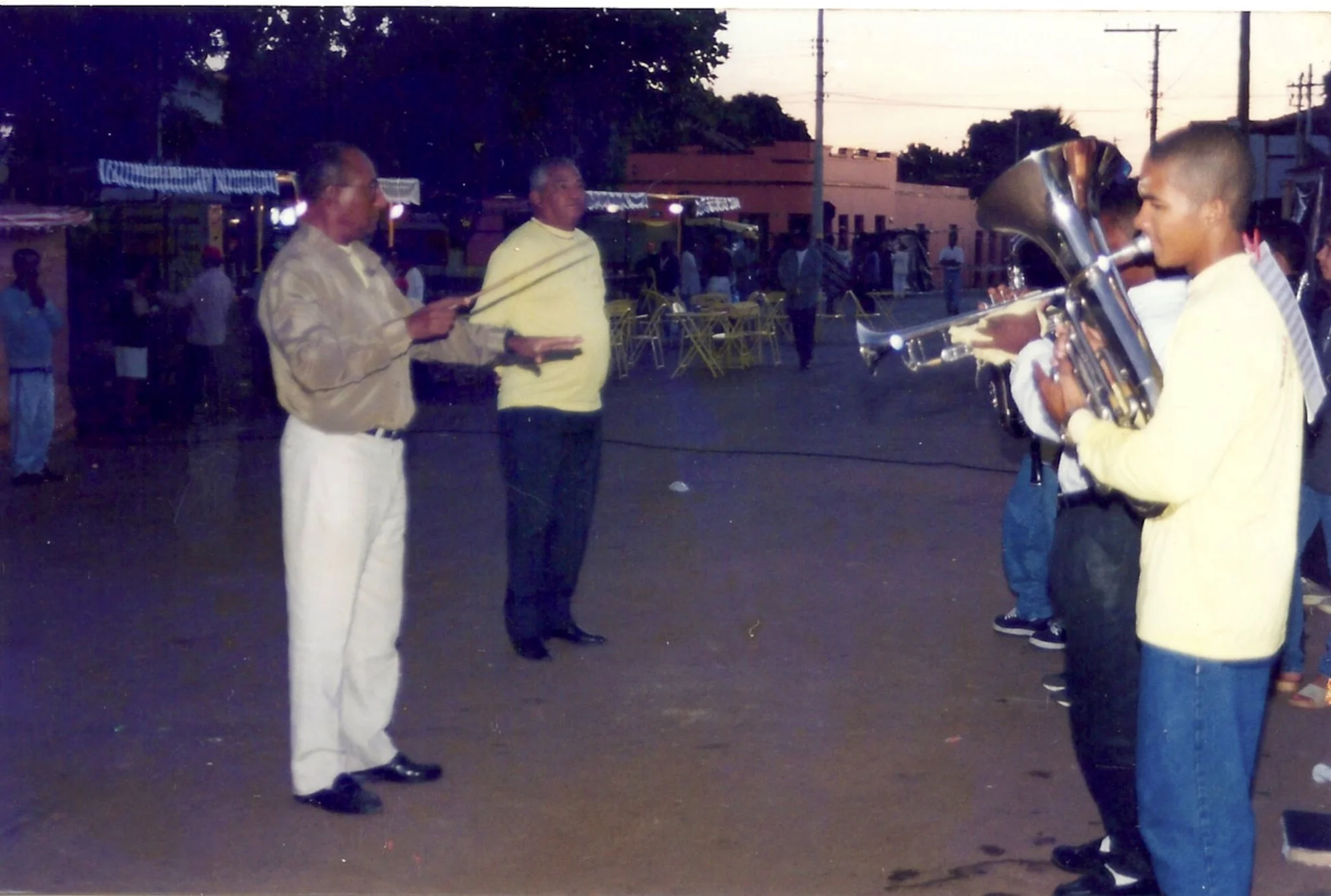 /image/lagoa-dos-patos-mg-celebra-60-anos-de-emancipacao-politica?src=https%3A%2F%2Fsalamineira.netlify.app%2Ffotos-antigas%2Fremini%2Ffotos-antigas-lagoa-dos-patos-mg-33.jpg&w=2000&q=85