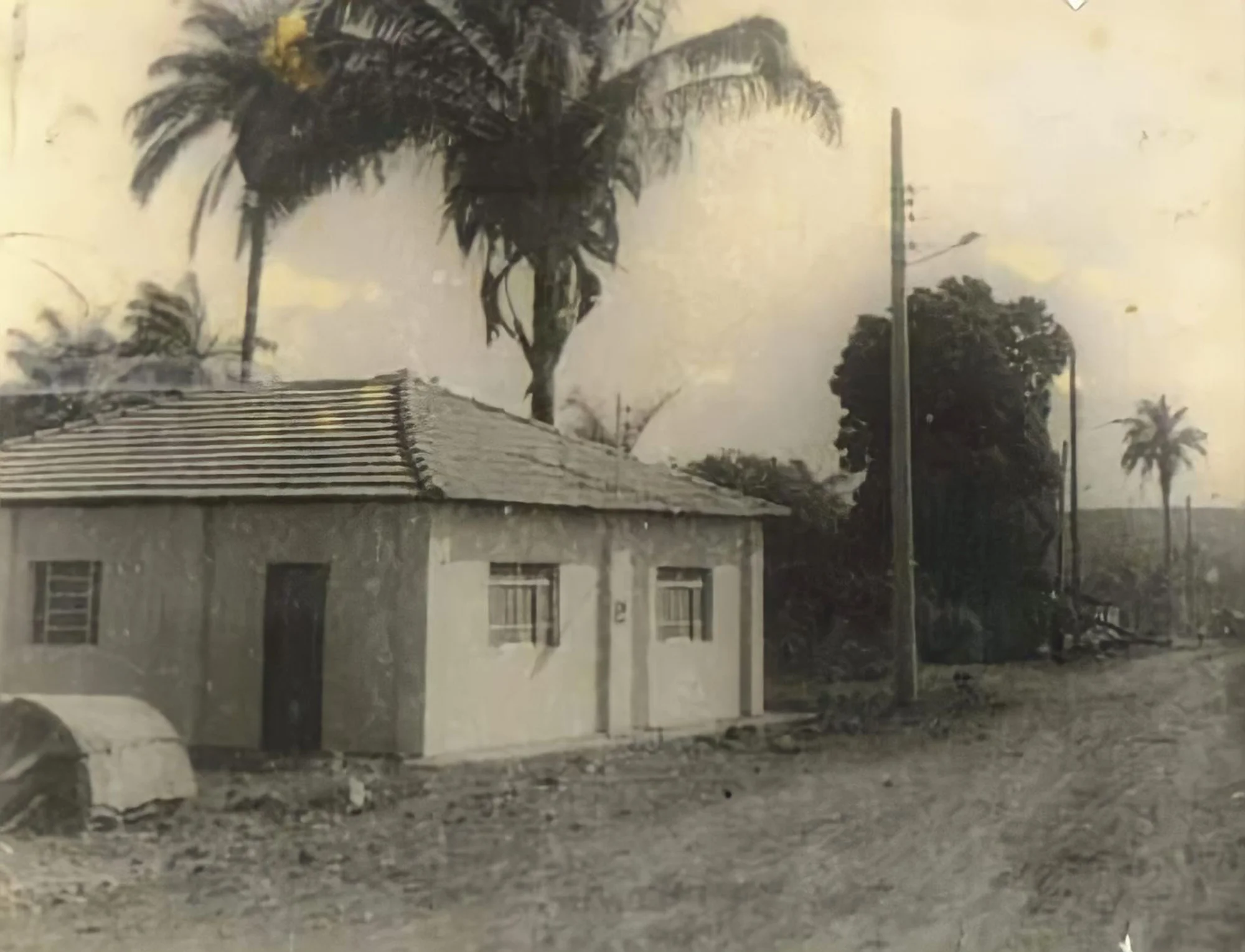 /image/lagoa-dos-patos-mg-celebra-60-anos-de-emancipacao-politica?src=https%3A%2F%2Fsalamineira.netlify.app%2Ffotos-antigas%2Fremini%2Ffotos-antigas-lagoa-dos-patos-mg-4.jpg&w=2000&q=85