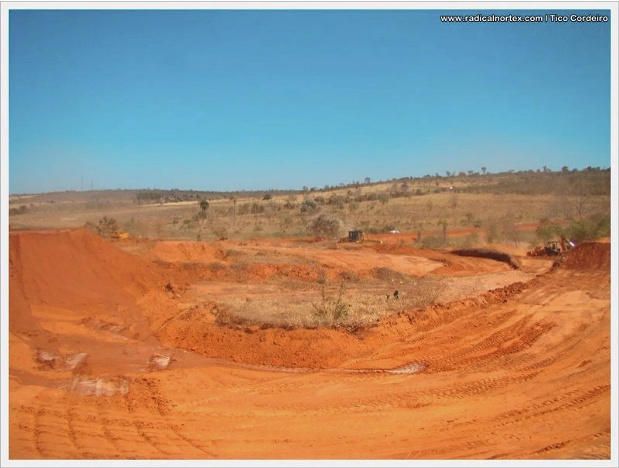 /image/lagoa-dos-patos-mg-celebra-60-anos-de-emancipacao-politica?src=https%3A%2F%2Fsalamineira.netlify.app%2Ffotos-antigas%2Fremini%2Ffotos-antigas-lagoa-dos-patos-mg-75.jpg&w=2000&q=85