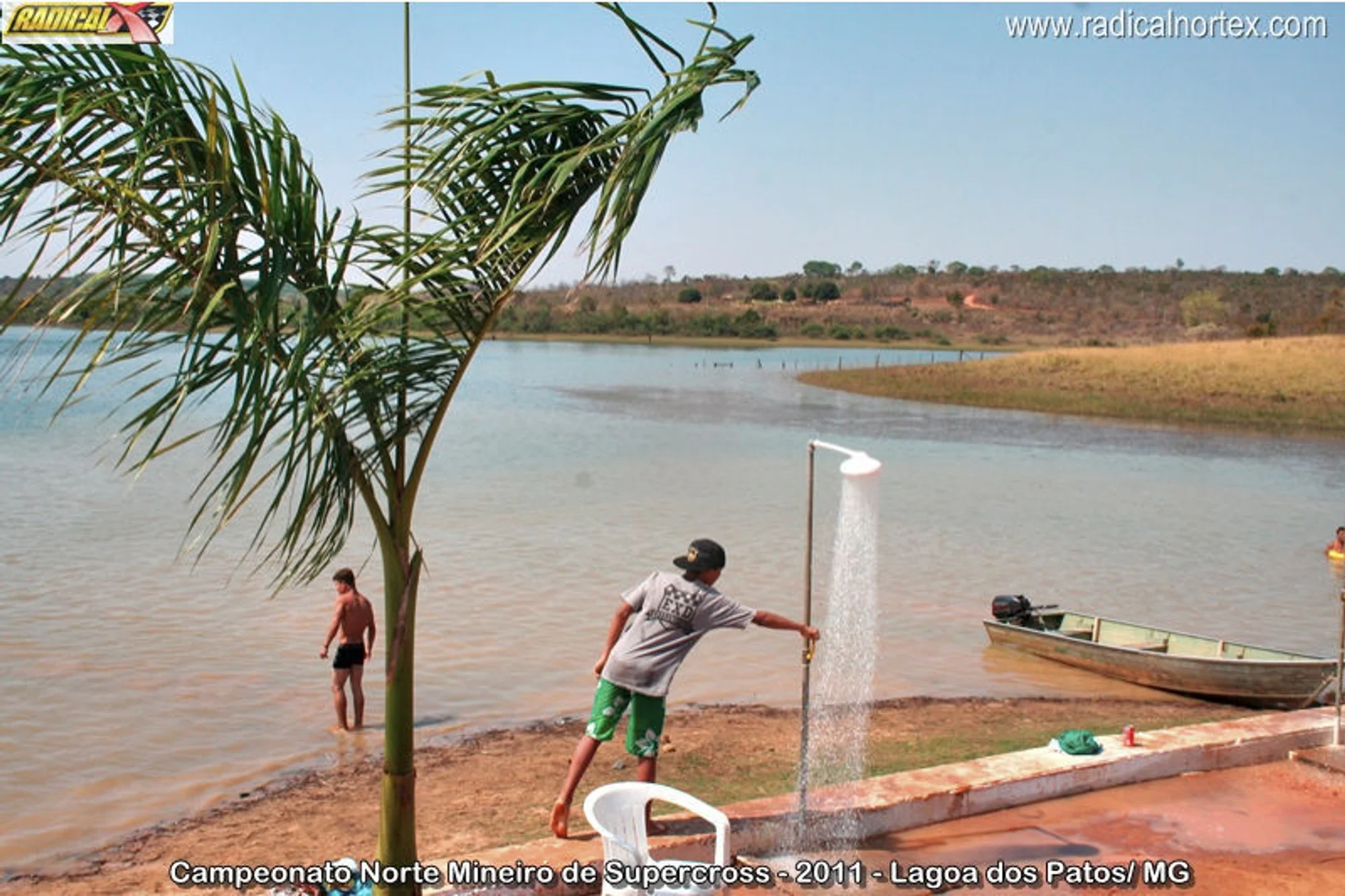 /image/lagoa-dos-patos-mg-celebra-60-anos-de-emancipacao-politica?src=https%3A%2F%2Fsalamineira.netlify.app%2Ffotos-antigas%2Fremini%2Ffotos-antigas-lagoa-dos-patos-mg-80.jpg&w=2000&q=85
