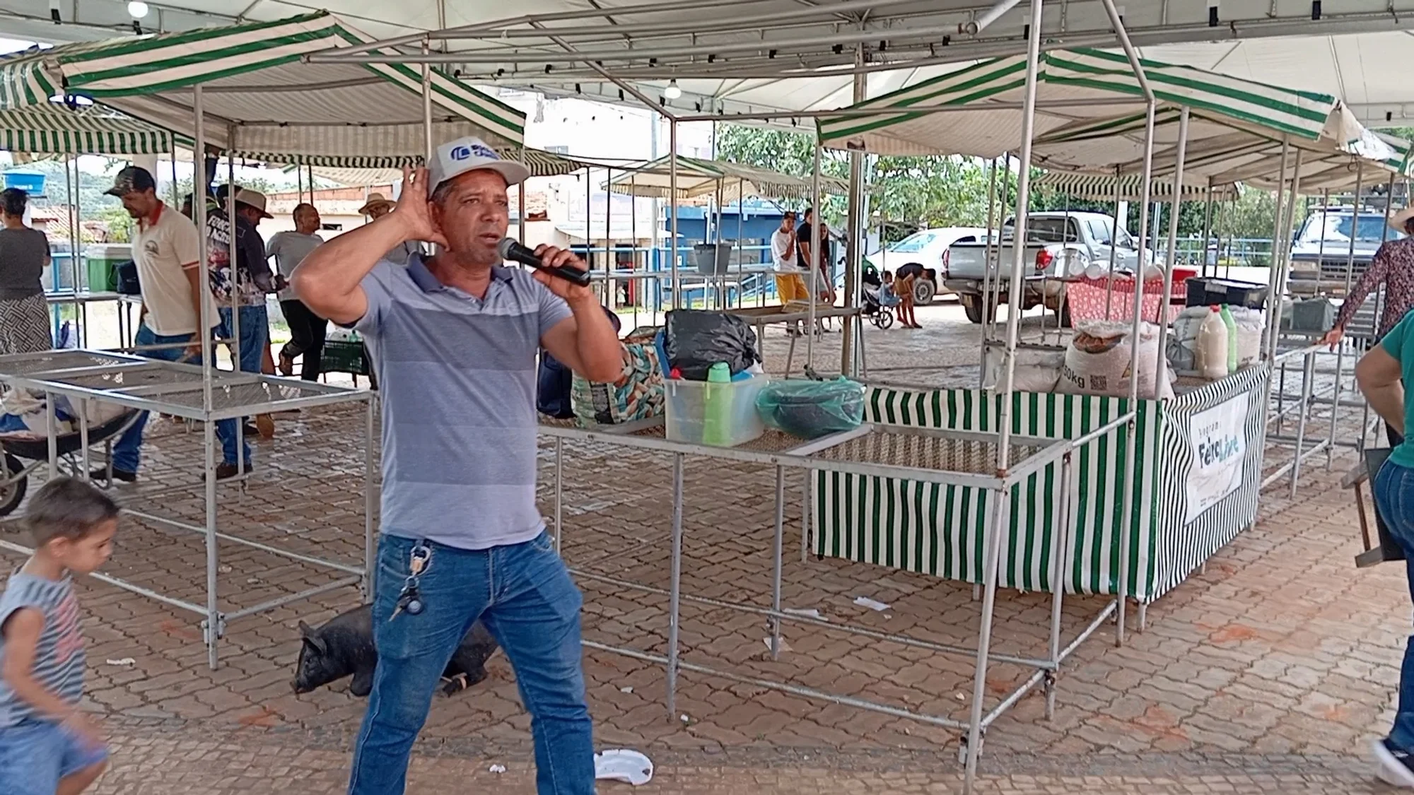 /image/o-triunfo-do-amor-leilao-beneficente-em-prol-de-sonia-nobre-e-um-sucesso-historico-em-lagoa-dos-patos?src=https%3A%2F%2Fimg2.pixhost.to%2Fimages%2F6955%2F711954499_leilao-beneficiente-sonia-nobre-1.jpg&w=2000&q=85