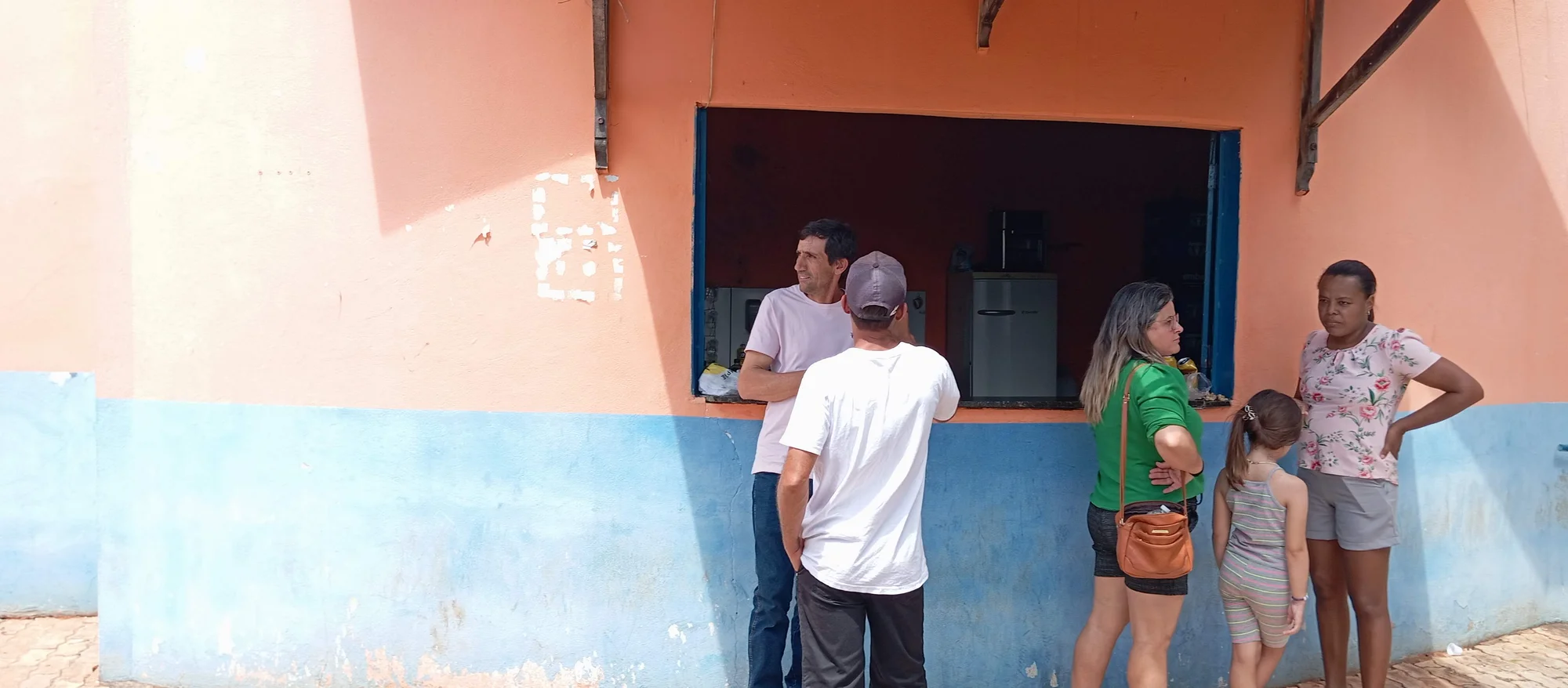 /image/o-triunfo-do-amor-leilao-beneficente-em-prol-de-sonia-nobre-e-um-sucesso-historico-em-lagoa-dos-patos?src=https%3A%2F%2Fimg2.pixhost.to%2Fimages%2F6955%2F711954561_leilao-beneficiente-sonia-nobre-3.jpg&w=2000&q=85