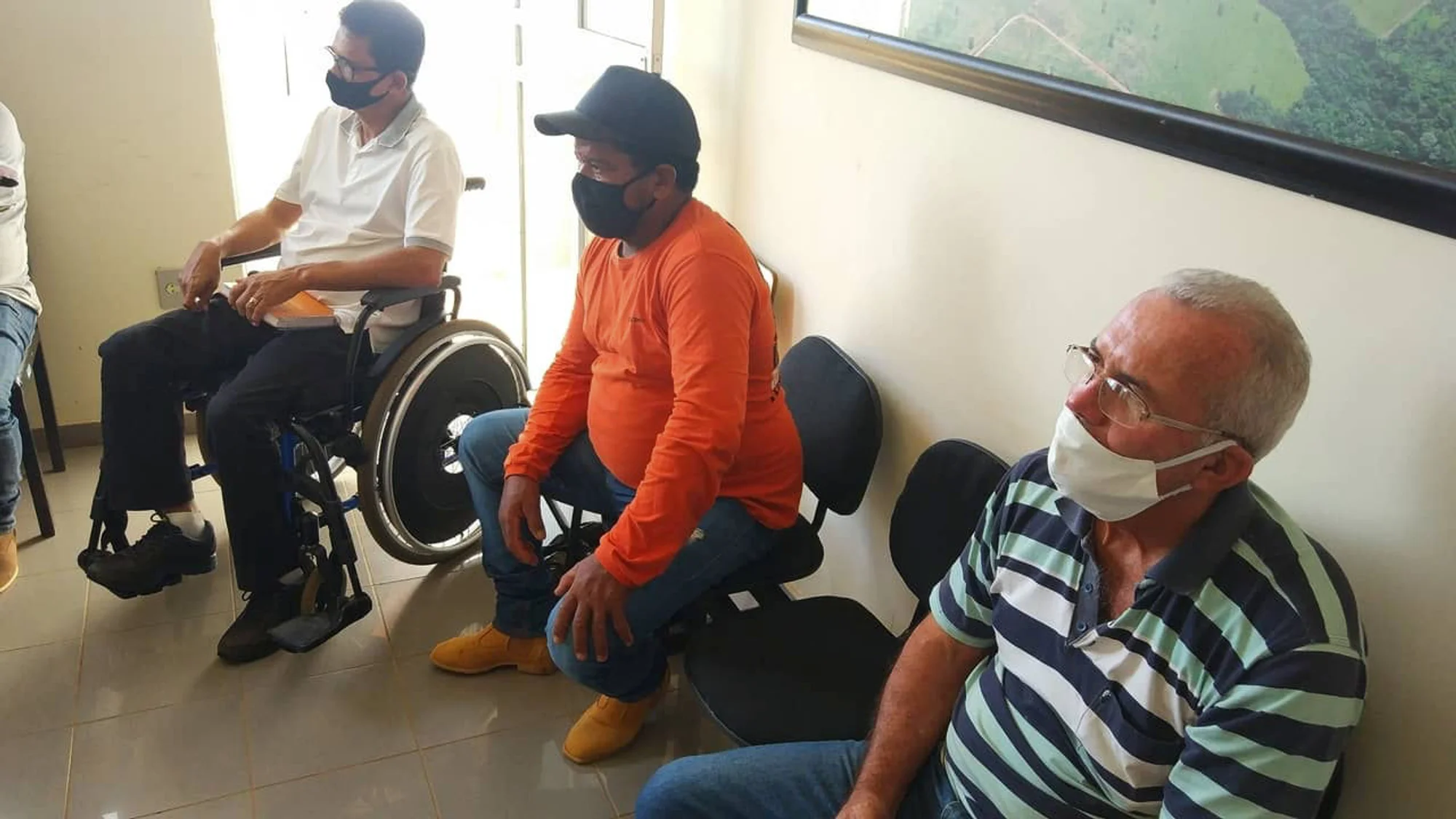 /image/sebrae-realiza-encontro-em-lagoa-dos-patos-mg-sobre-o-fiv-para-os-produtores-rurais?src=https%3A%2F%2Fsalamineira.netlify.app%2Fimg%2Ffiv-sebrae-lagoa-dos-patos-mgimg_20210607_141652.jpg&w=2000&q=85